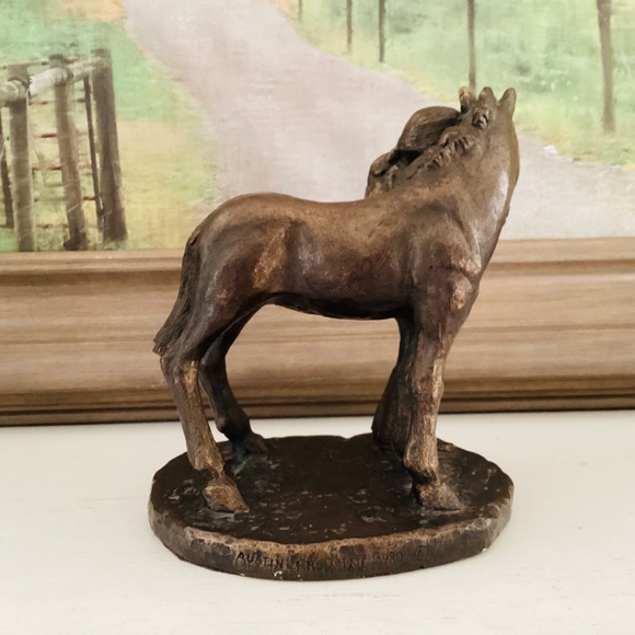 Vintage Austin Production Inc 1980 Girl Feeding Horse Sculpture Figurine Plaster - Picture 7 of 12